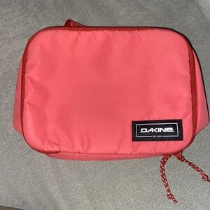 Dakine lunchbox